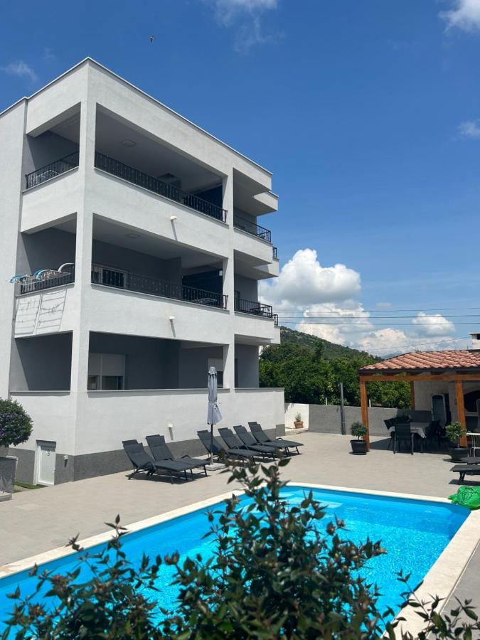 Villa Apartment Aa 2 Trogir Exterior photo
