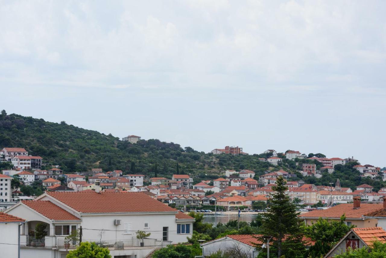 Villa Apartment Aa 2 Trogir Exterior photo